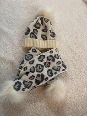 Cream Leopard Knit Hat & Scarf Set with Faux Fur Pom Poms